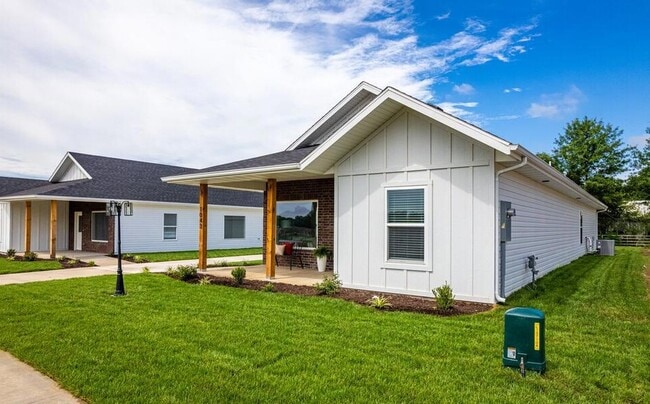 Photo - 929 N Blake Ave