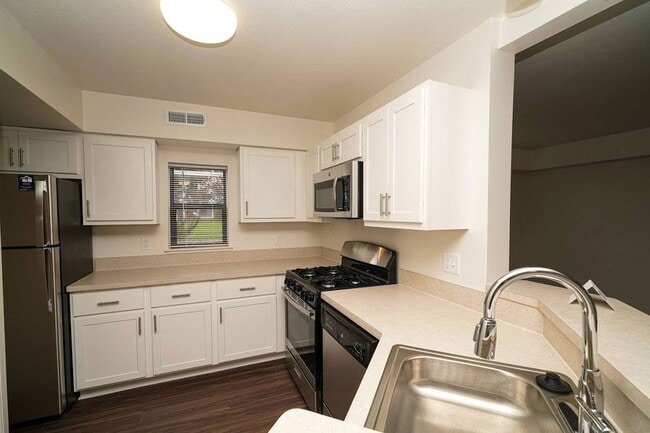 Photo - Arbor Lakes Apartments
