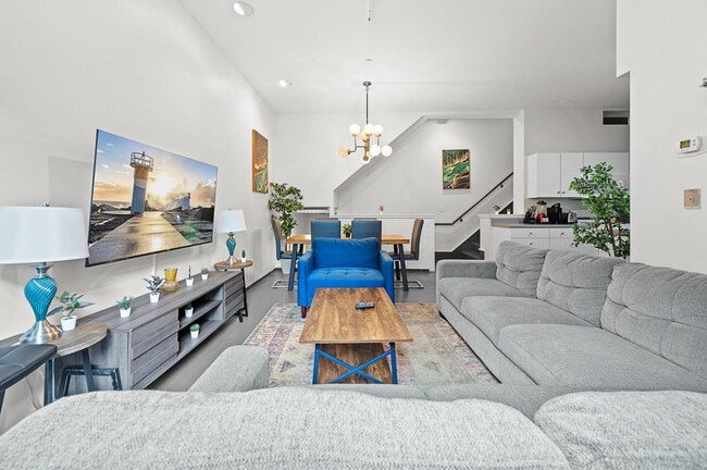 Photo - 160 E Berkeley St Unit SI ID1343272P