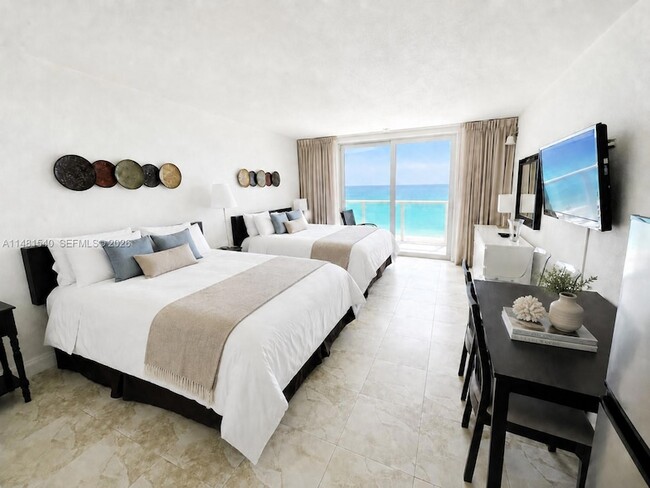 Building Photo - 19201 Collins Ave Unit 411