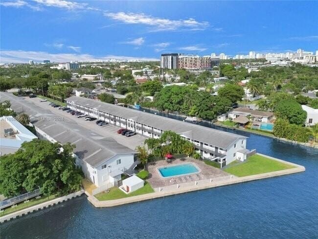 Building Photo - 1816 E Oakland Park Blvd Unit 64