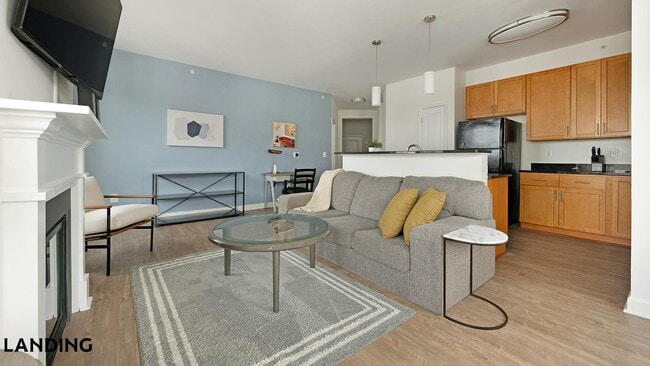 Photo - 909 Mansion Dr Unit 712-402