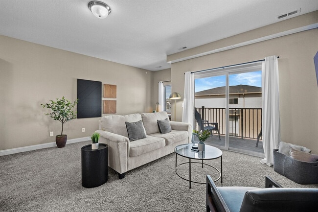 Building Photo - 8350 Cascade Ave Unit ID1285750P