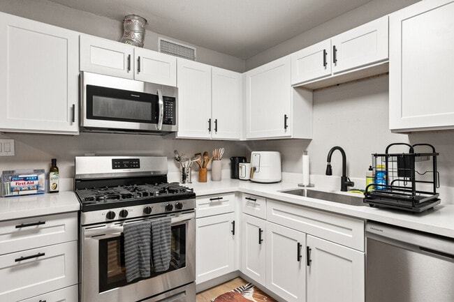 Photo - 4102 W Virginia Ave Unit SI ID1244352P