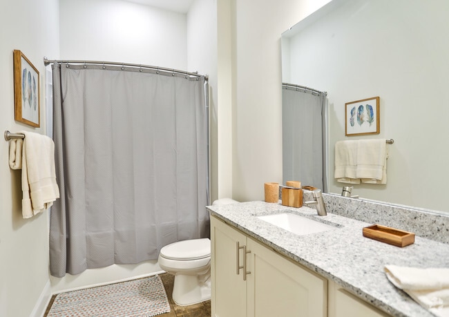 2BR, 2BA - Lexington - Lodge at Lake Wylie