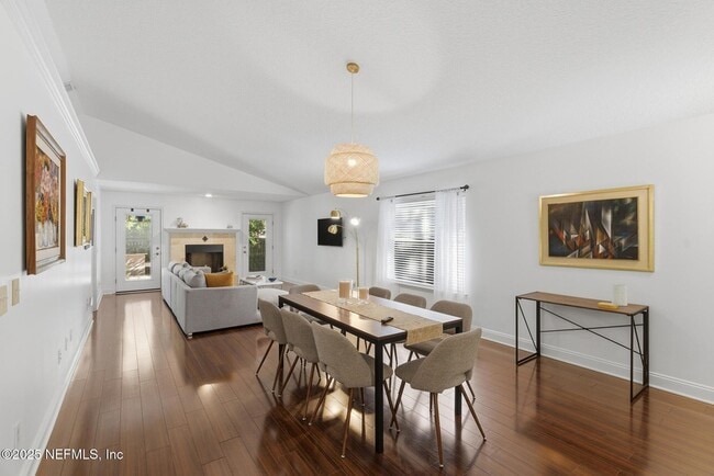 Photo - 128 Seminole Rd