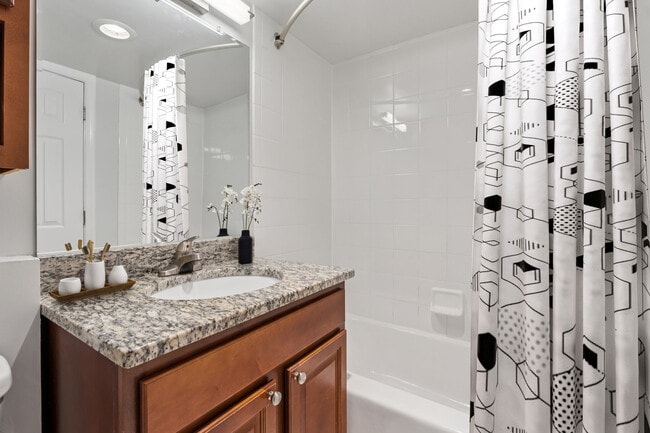 Photo - Georgia West