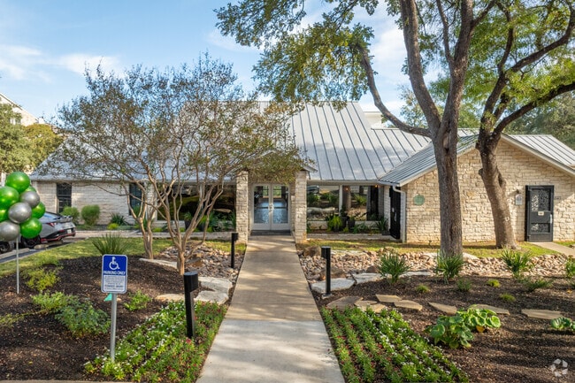 Leasing Office - Retreat at Barton Creek