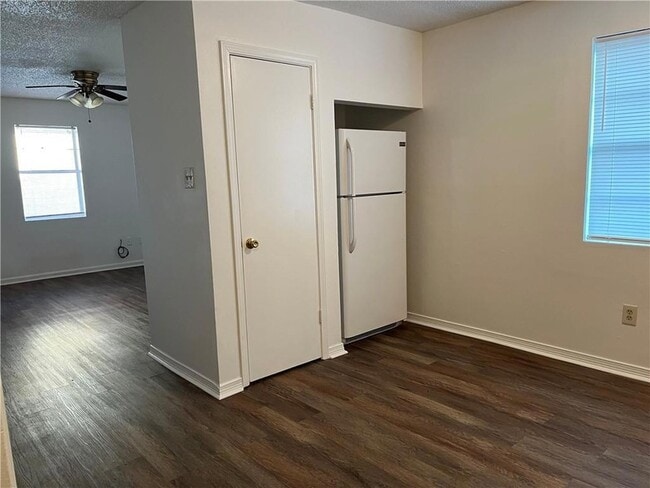 Photo - 7830 Means Ave