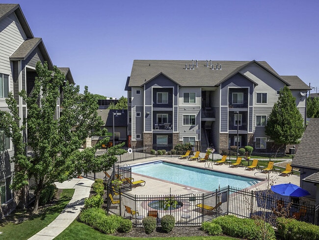 Aerial View Of Pool - Four Seasons at Southtowne Apartments
