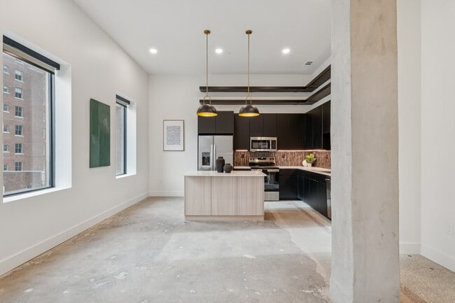 Photo - The Beacon Building