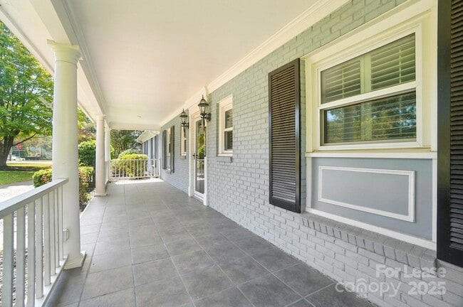 Photo - 3726 Providence Rd