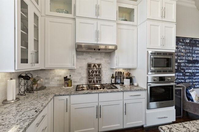 Photo - 916 W Peach St