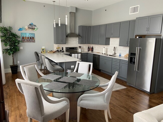 Photo - The W on Broadway