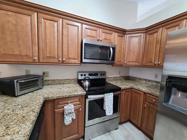 Photo - 12908 Meadowbend Dr