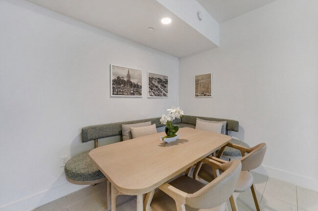 Photo - 121 NE 5th St Unit ID1028799P