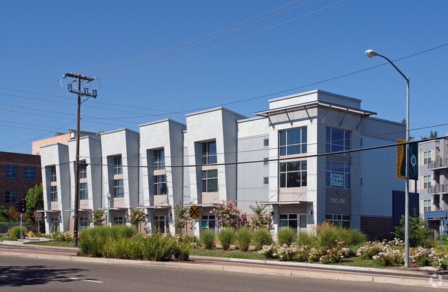 The Mezzo - Sacramento, CA 8 units available | CorporateHousing