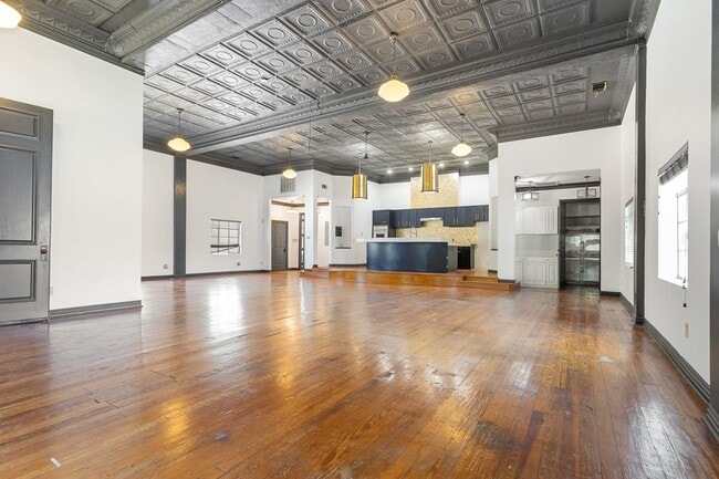 Photo - 2602 Kings Rd Unit A