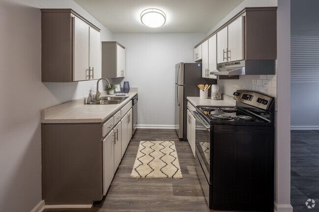 1BR, 1BA - 650SF - Kitchen - The Vale Apartments