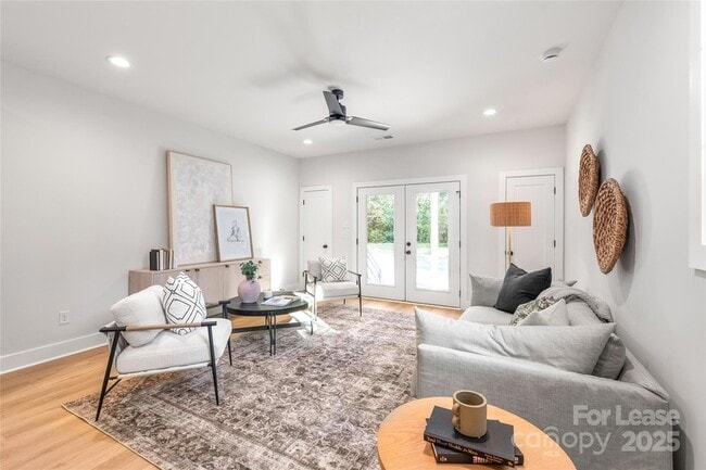 Photo - 1314 Carolyn Dr