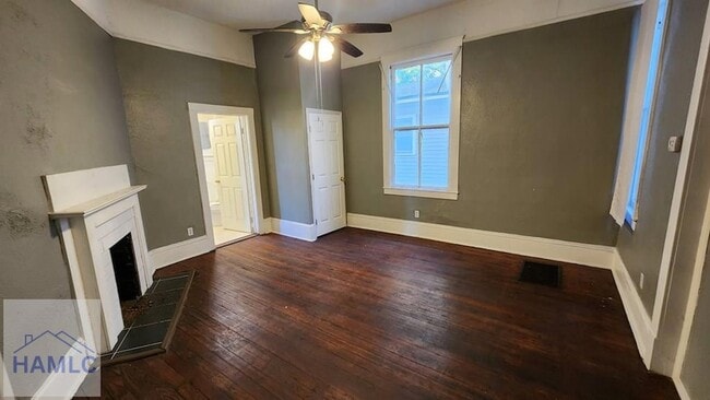 Photo - 826 E Duffy St