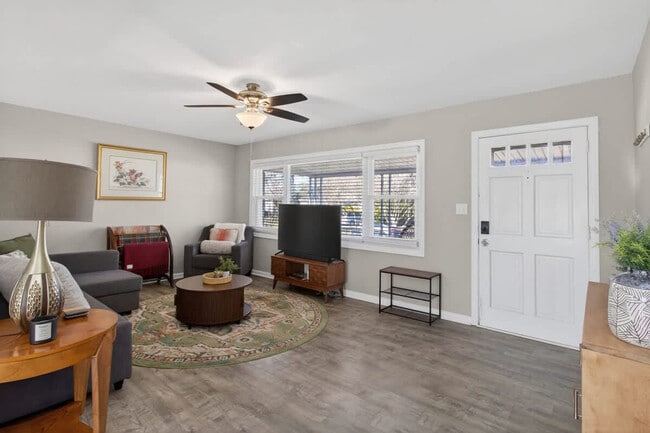 Photo - 1859 Branchwood St Unit SI ID1492775P