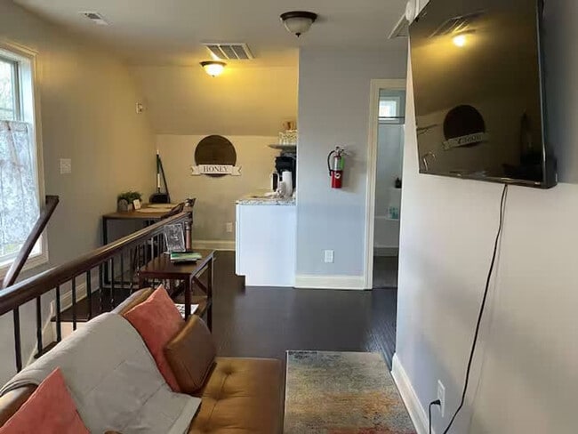 Photo - 206 E St Unit ID1367386P