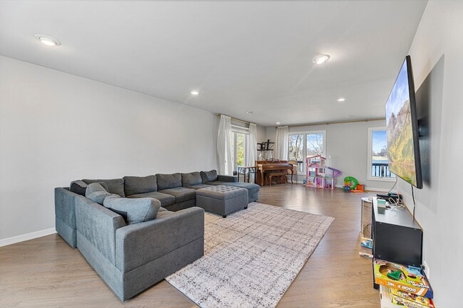 Photo - 2419 Cumberland Cir