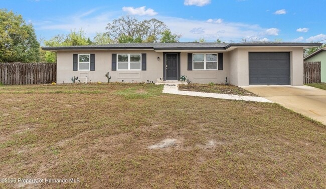 Building Photo - 6542 Pinehurst Dr