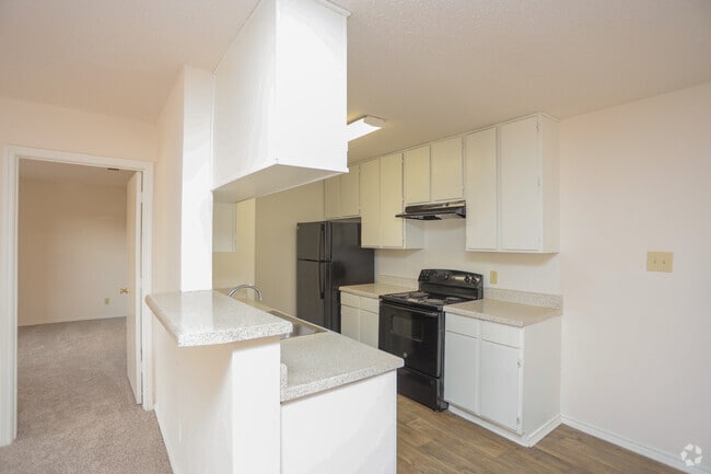 Interior Photo - Estelle Creek North