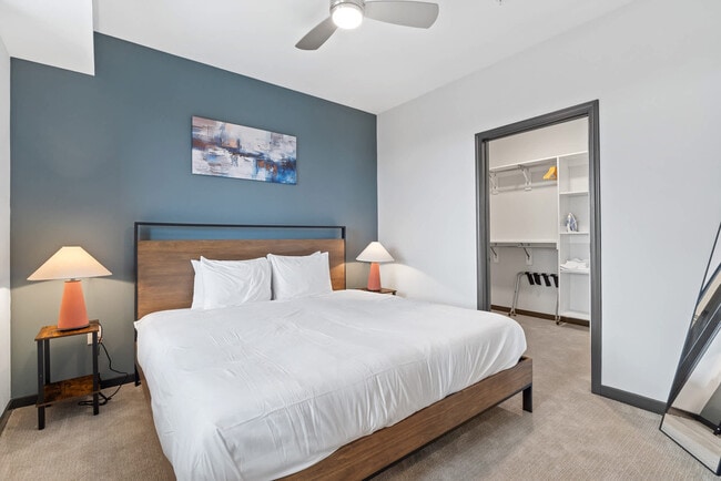 Photo - 423 E Michigan St Unit ID1032105P