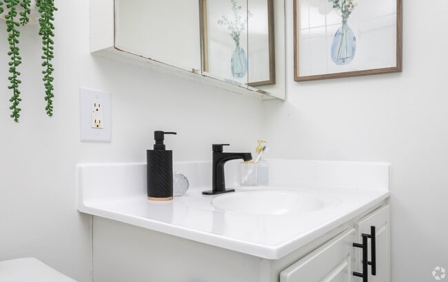 Photo - ReNew Mt. Vernon