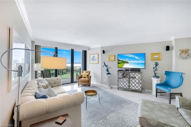 Photo - 260 Seaview Ct