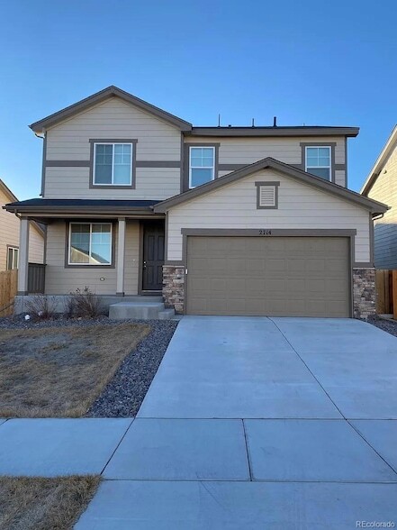 Photo - 2714 Admer Dr