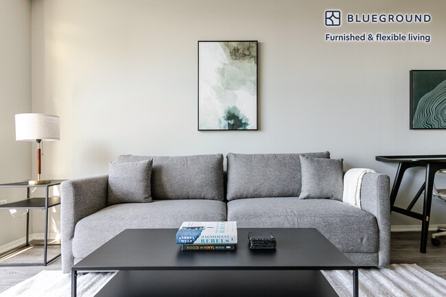 Photo - 180 N Jefferson St Unit SI FL11-ID1214