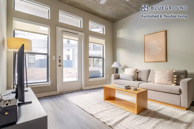 Building Photo - 1717 Toomey Rd Unit FL1-ID331