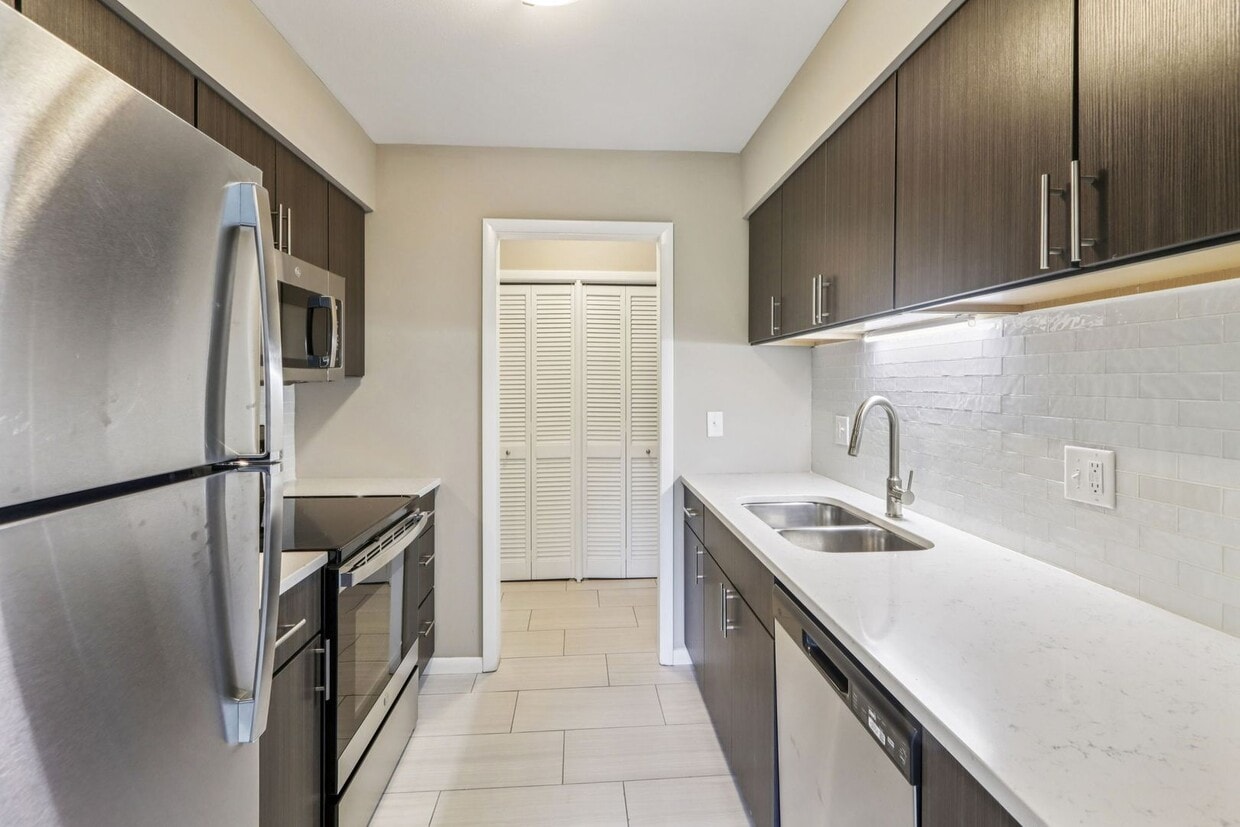 Floor Plan - 3 Bed, 2 Bath 