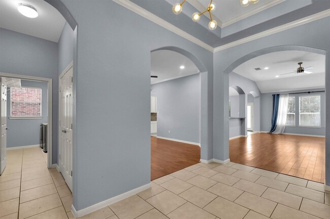 Photo - 7 Caelin Ct