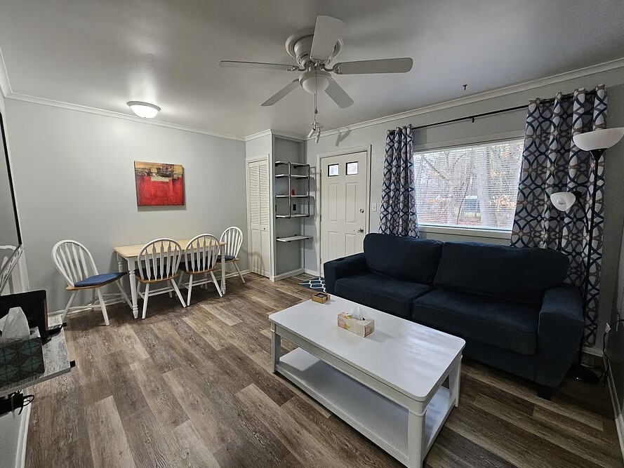 Photo - 5036 Bolla Rd - All Utilities Included