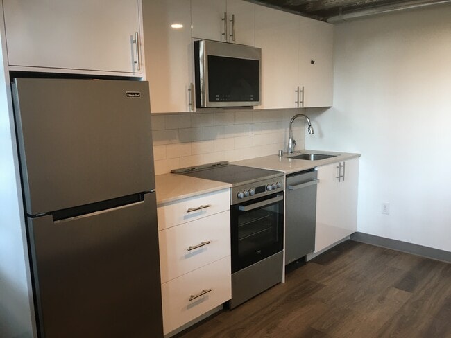 Live/Work Unit E3 - Odessa Apartments