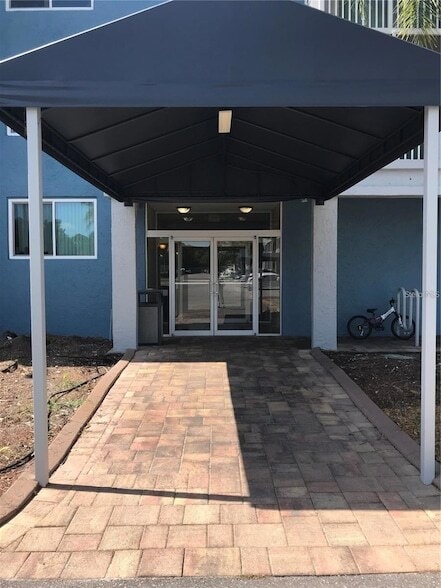 Building Photo - 2650 Coconut Bay Ln Unit 521