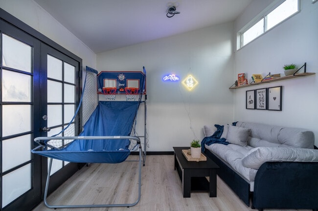 Photo - 60 2nd Ave NE Unit SI ID1607382P