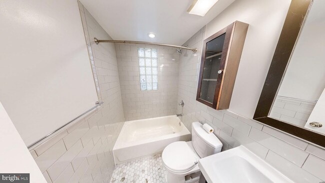 Photo - 1724 21st St NW