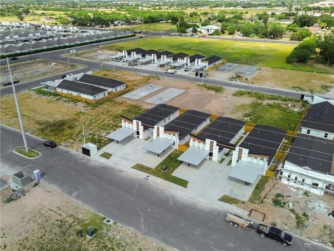 Photo - 608 N Onyx Ave Unit 2