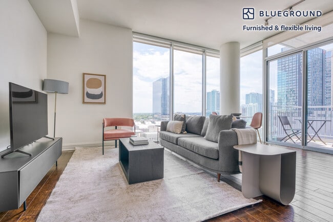 Photo - 301 Brazos St