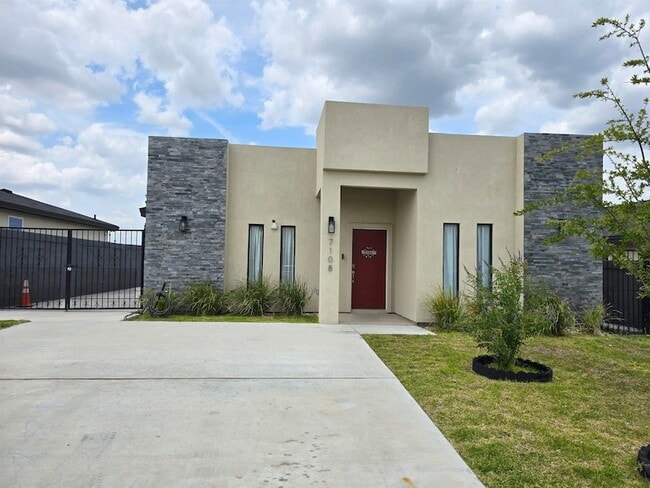 Building Photo - 7108 EL MESON DR