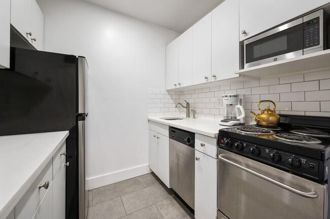 Photo - 132 E 45th St Unit ID1323890P