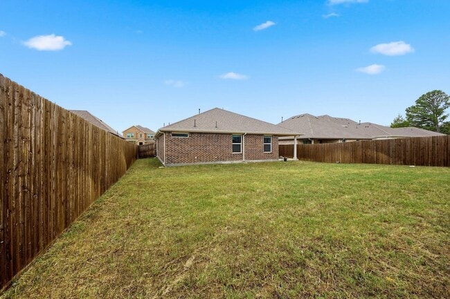 Building Photo - 2008 Apalis Dr