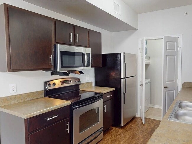 Energy Efficient Appliances - Village at Juban Lakes