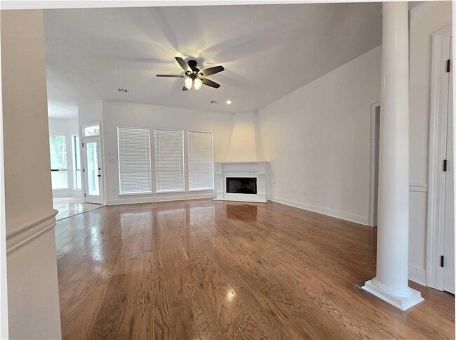 Photo - 2107 Olvey Dr